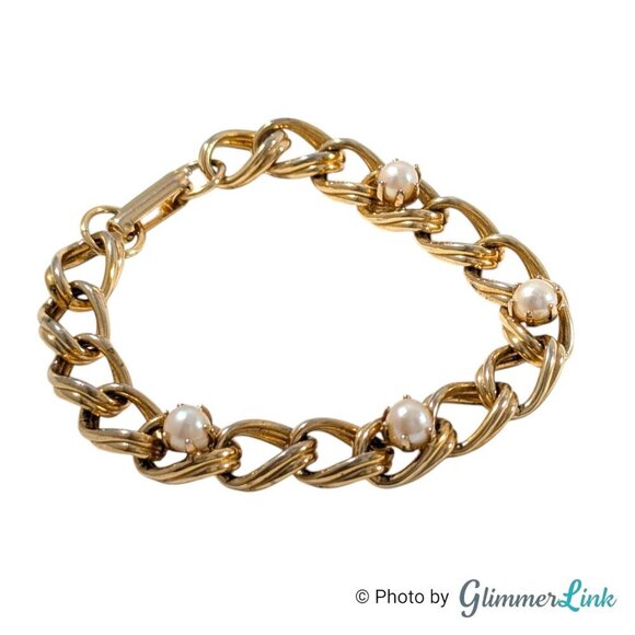 Vintage Curb Link White Faux Pearl Mid Century Gold Tone Bracelet - Picture 2 of 10
